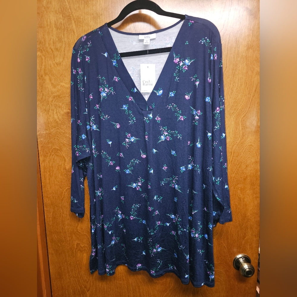 Croft & Barrow Blue Top with floral accents